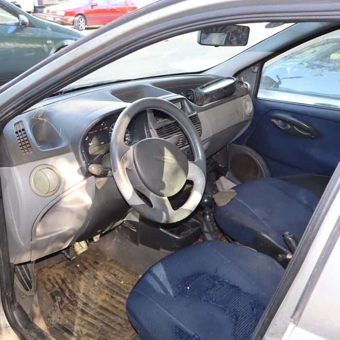 Фиат Пунто 1.2 8в 60 к.с.2001 год.Само на части