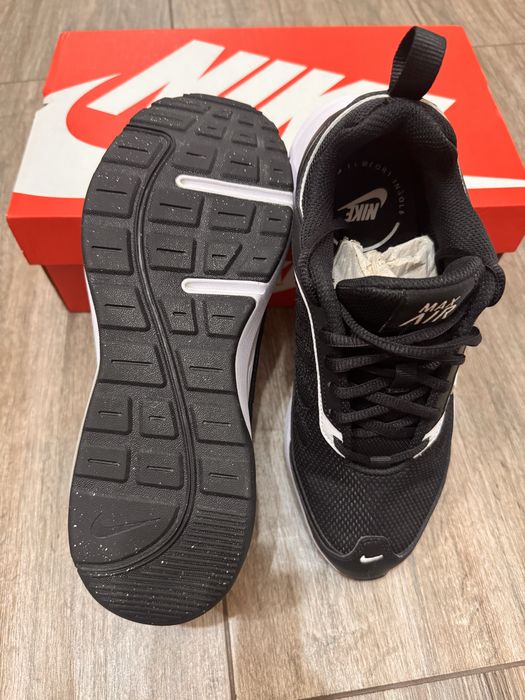 Оригинални маратонки Nike