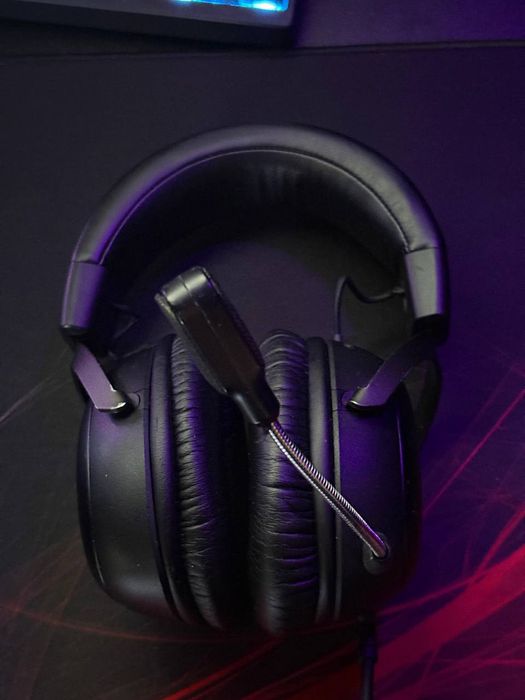 Продам наушник hyper'x could 2/3 для компьютерного клуба