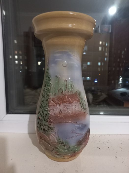 Керамическая ваза для цветов