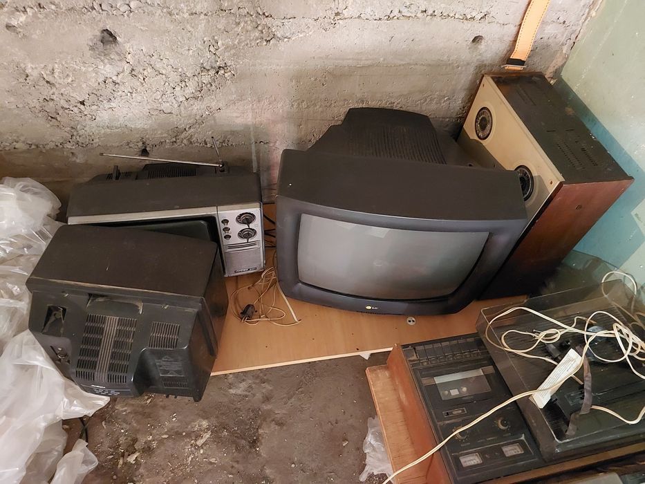 Продам старые телевизоры