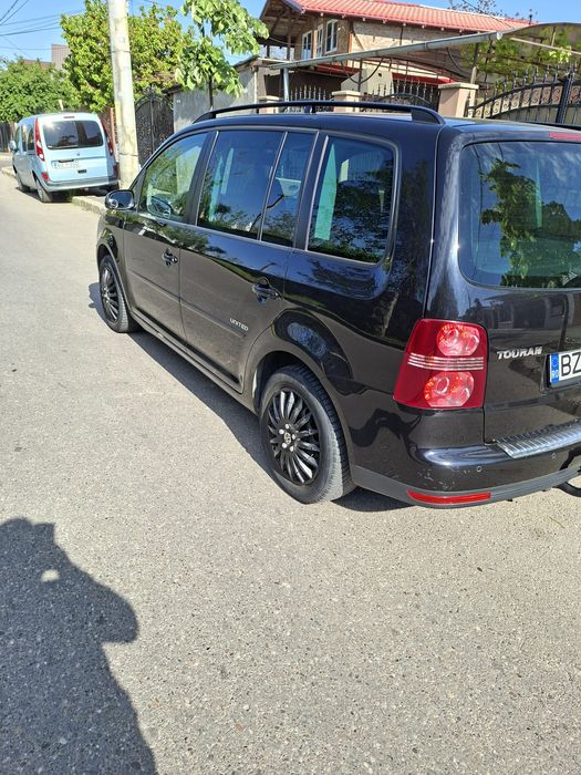 Vând wv Touran 1.9 tdi