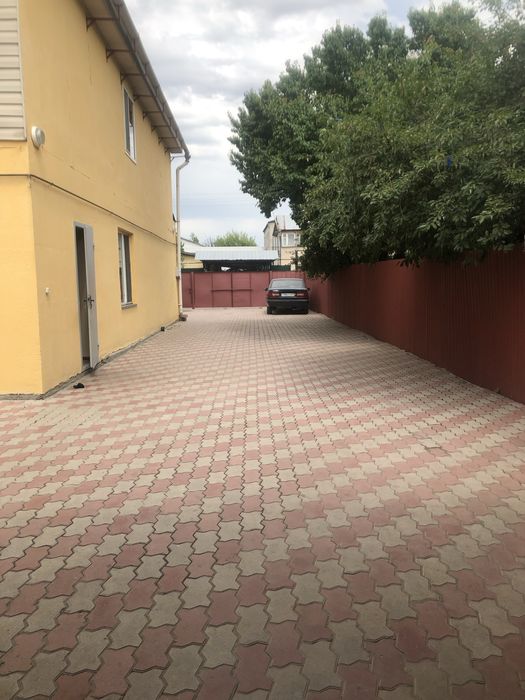 Продам полдома! В очень хорошем районе