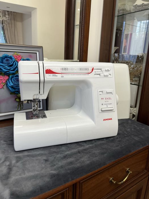 Швейная машинка Janome
