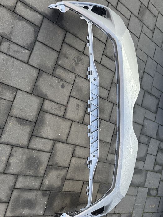 Bara fața Toyota Chr hibrid facelift 2019> originala