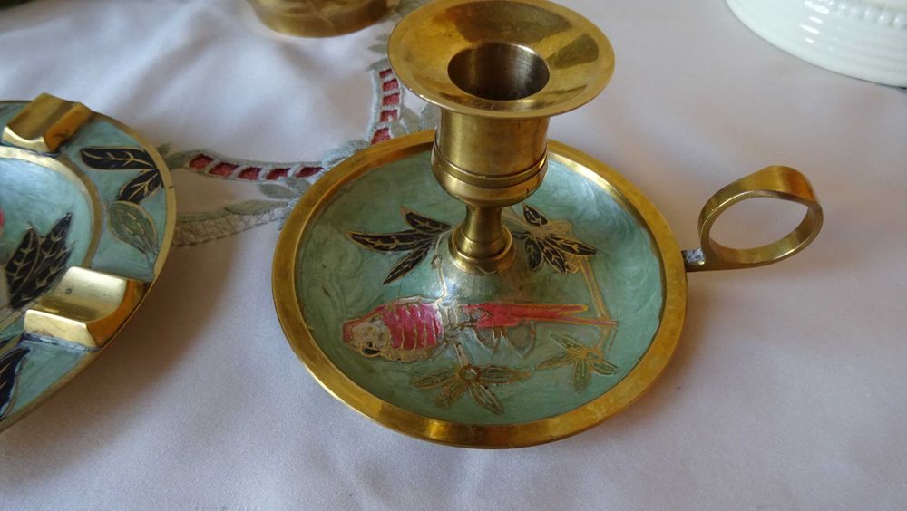 Винтидж комплект от ръчно рисувани масивни месингови съдове от Индия.