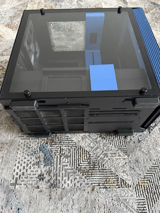 Carcasa pc NZXT H200 ITX - blue / black
