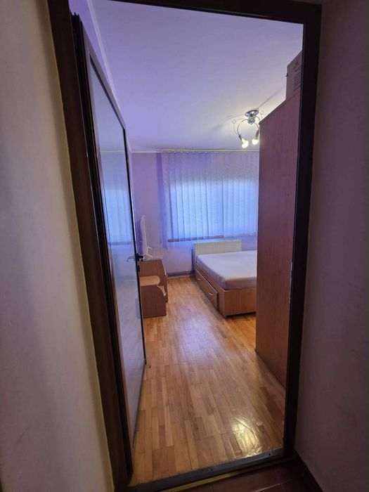 Apartament 3 camere zona Cina scoala 10