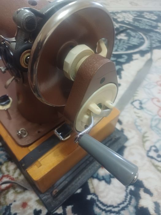 Ручная швейная машина СССР