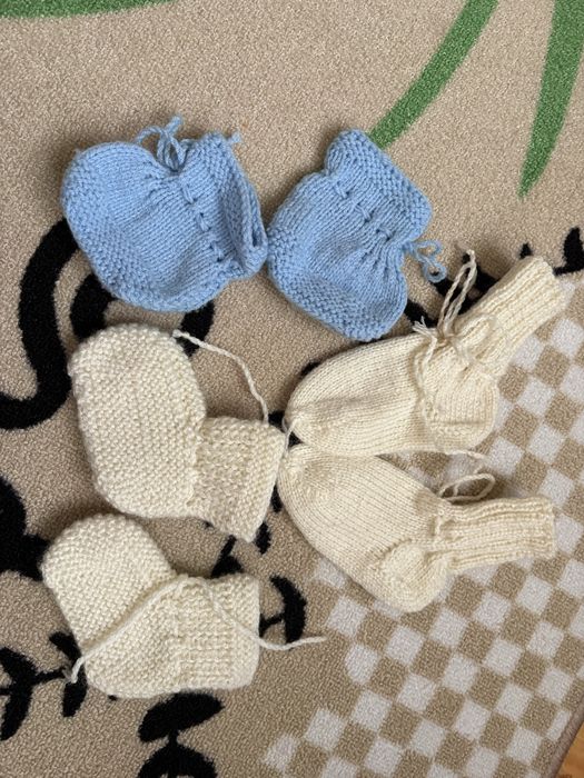 Плетени дрешки и терлици за бебе 0-6м.