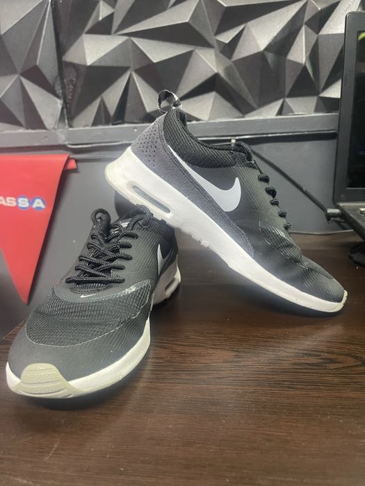 Дамски маратонки Nike Air Max Thea