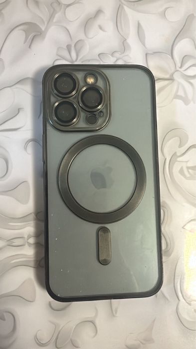 Продам айфон 13 про