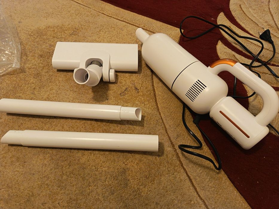 Plisos sotladi 400000 som