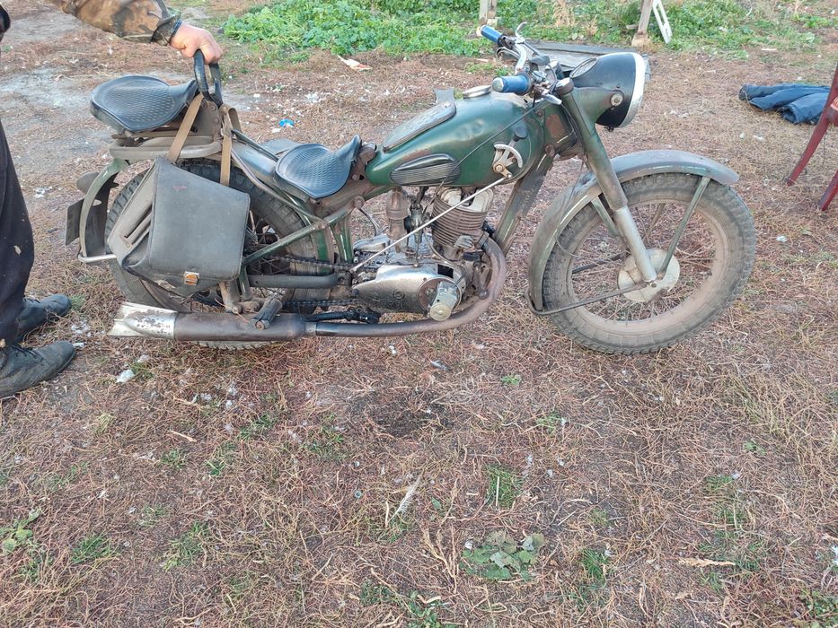 Продам мотоцикл Иж-49