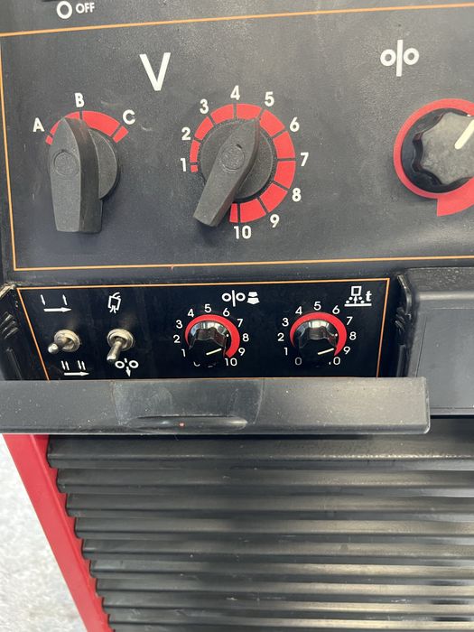 Aparat de sudura MigMag Lincoln de 420 amperi