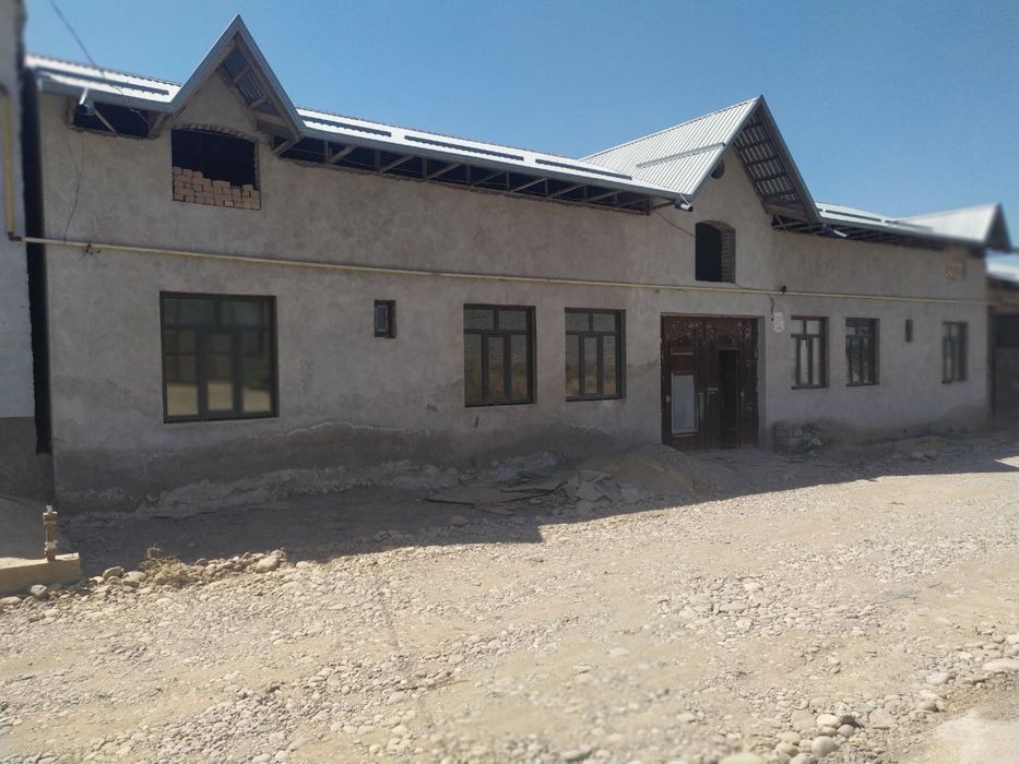 Xovli sotiladi xasanboyda 5 sotix