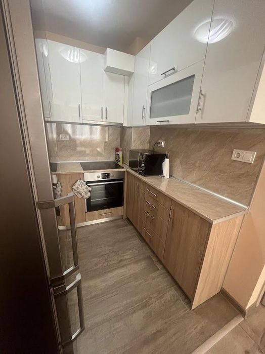 Дава се под наем Двустаен апартамент в Пловдив, Младежки Хълм - 55 кв.м за 450 € - Снимка #3