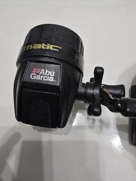 Mulinete vintage Abu Garcia si Shakespeare