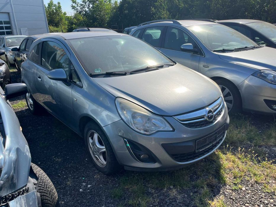 Dezmembrez Opel Corsa D facelift 2011 coupe 1,3 diesel EcoFlex gri Z179