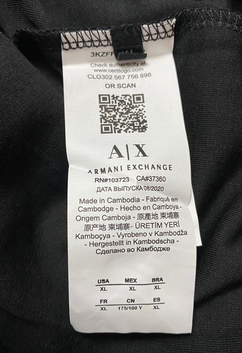 Vând compleu nou de bărbați Armani Exchange