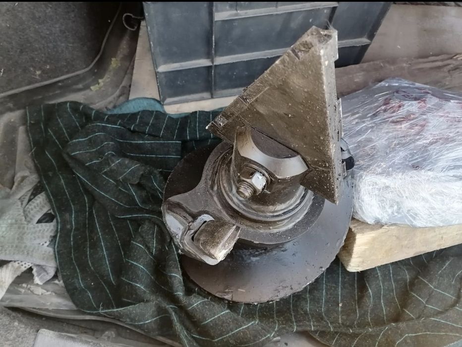 Запасные части к ямобурам