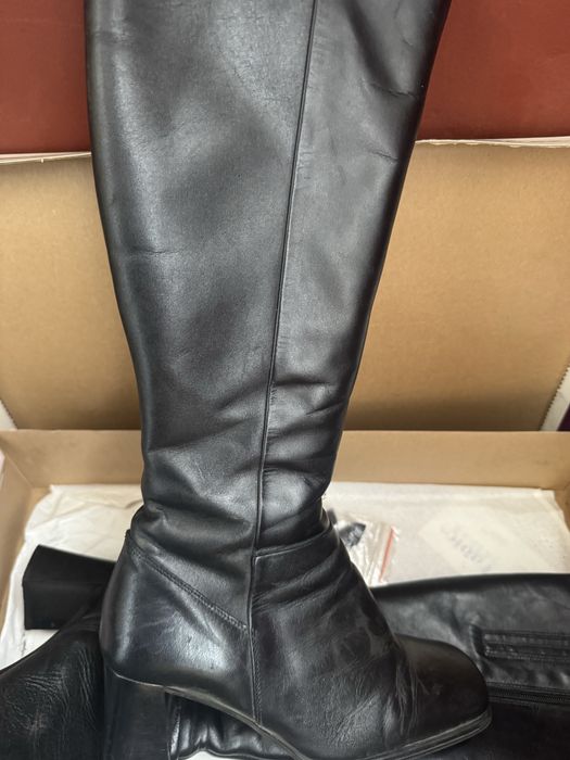 Cizme din piele romanesti la cutie