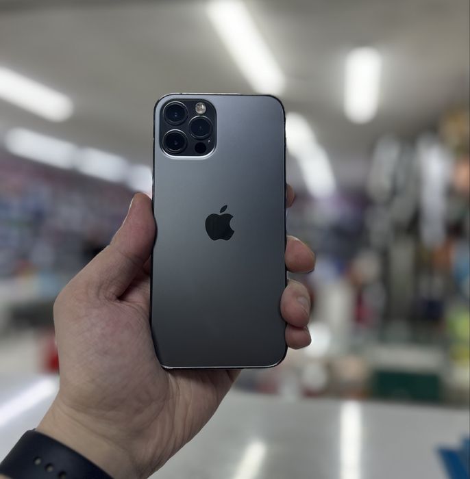 Продам Iphone 12 Pro (Айфон 12 про)