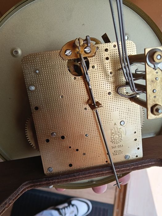 Ceas de perete cu pendul