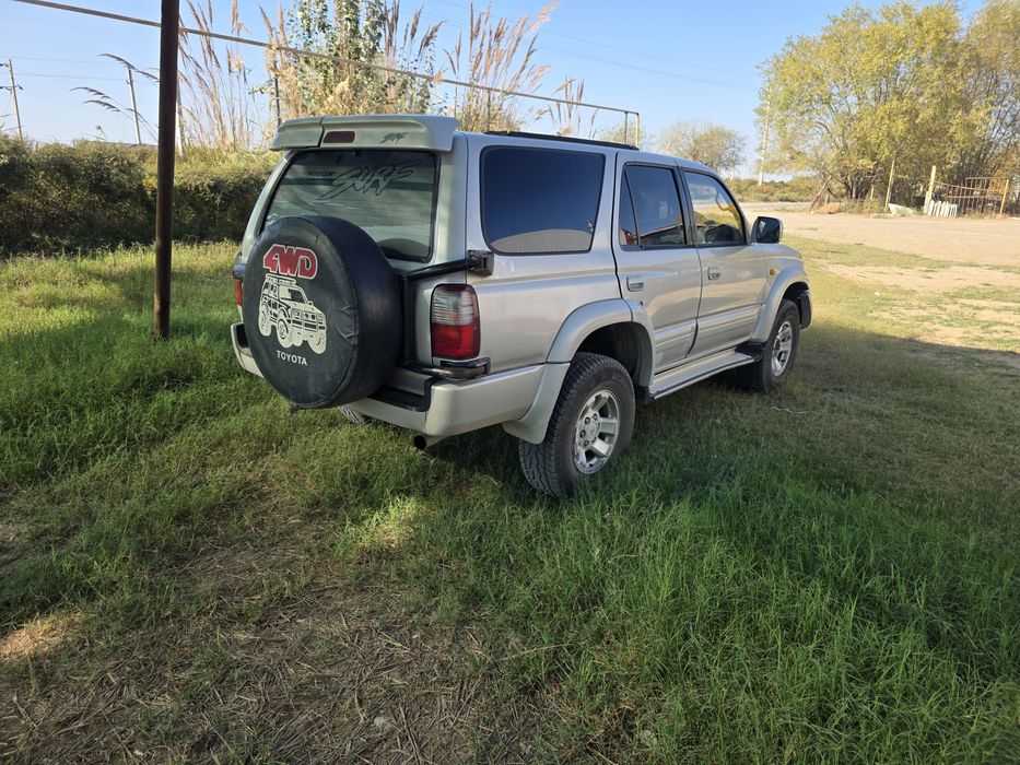 Toyota Hilux Surf 1996