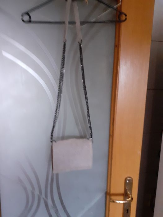 Geanta din piele întoarsă,Italia,gri perlat,în stare perfecta,,