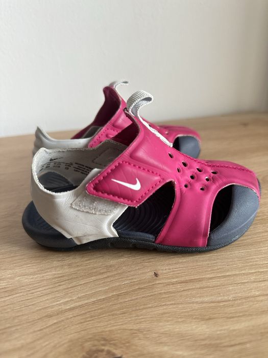 Детски обувки Adidas и Nike, Zara, H&M