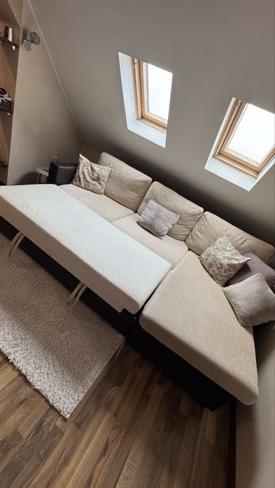 Ъглов Десен диван