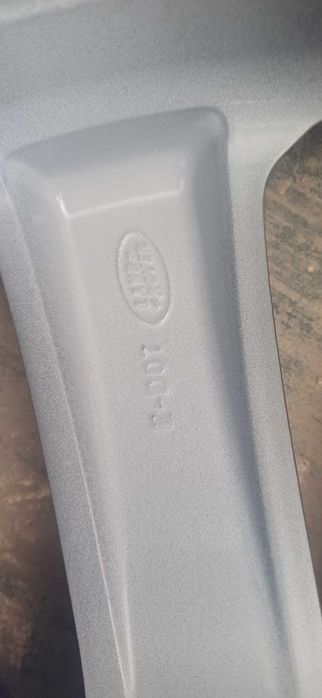 Оригинальный диск Land Rover 8.5JxR20