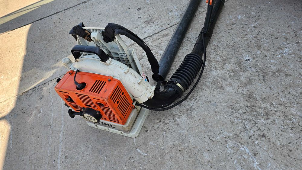 Бензинова раменна духалка STIHL BR 400