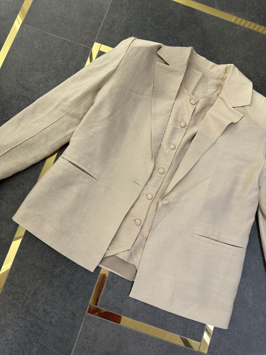 Пиджак и жилетка