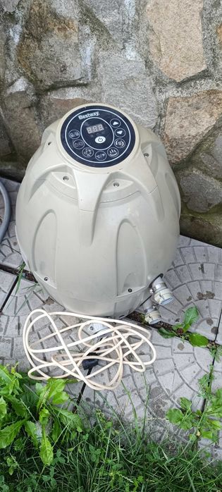 Грешка E02 на джакузи Lay-Z-Spa? Предлагам работещо решение!
