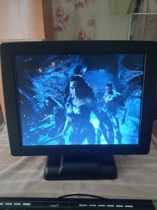 Моноблок 15" 4 ядерный 4gb ОЗУ SSD