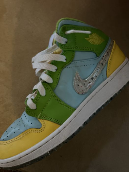 Vand: Detalii In provat