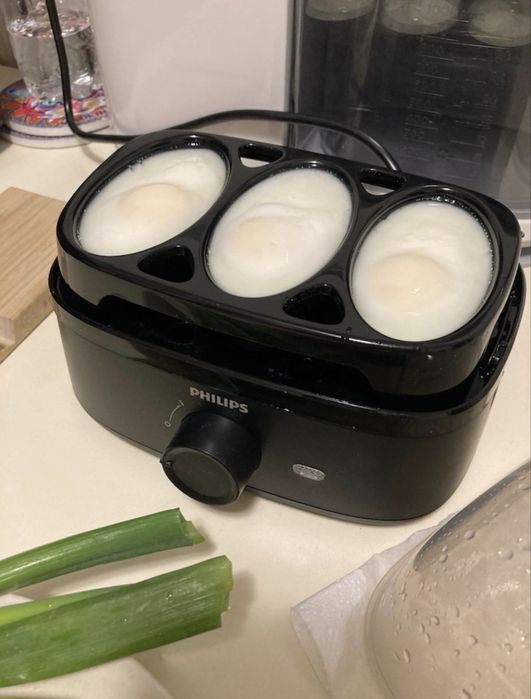 Aparat de gatit oua Philips Seria 3000 HD9137/90