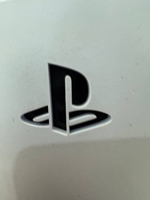 Продам playstation 5 1tb диски в подарок