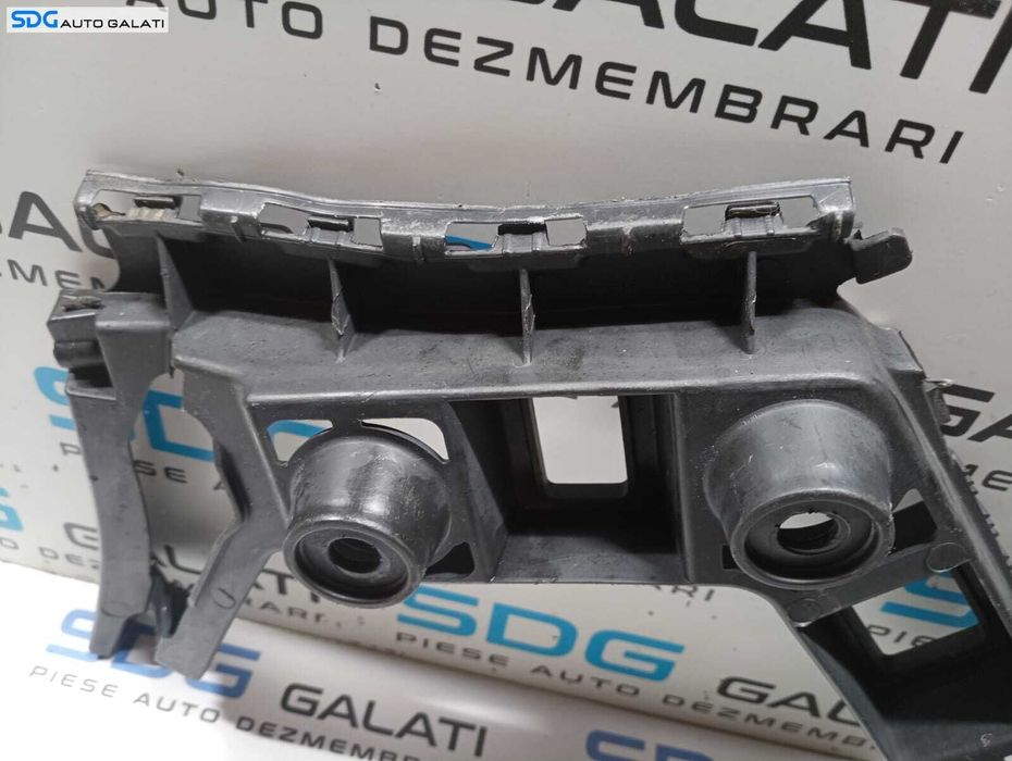 Suport Ghidaj Dreapta pentru Bara Spoiler Spate Volkswagen Golf 6 1.6 TDI 2008 - 2014 Cod 5K6807394 [M4438]