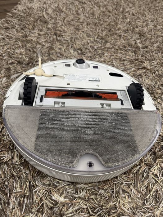 Продам робот пылесос mi