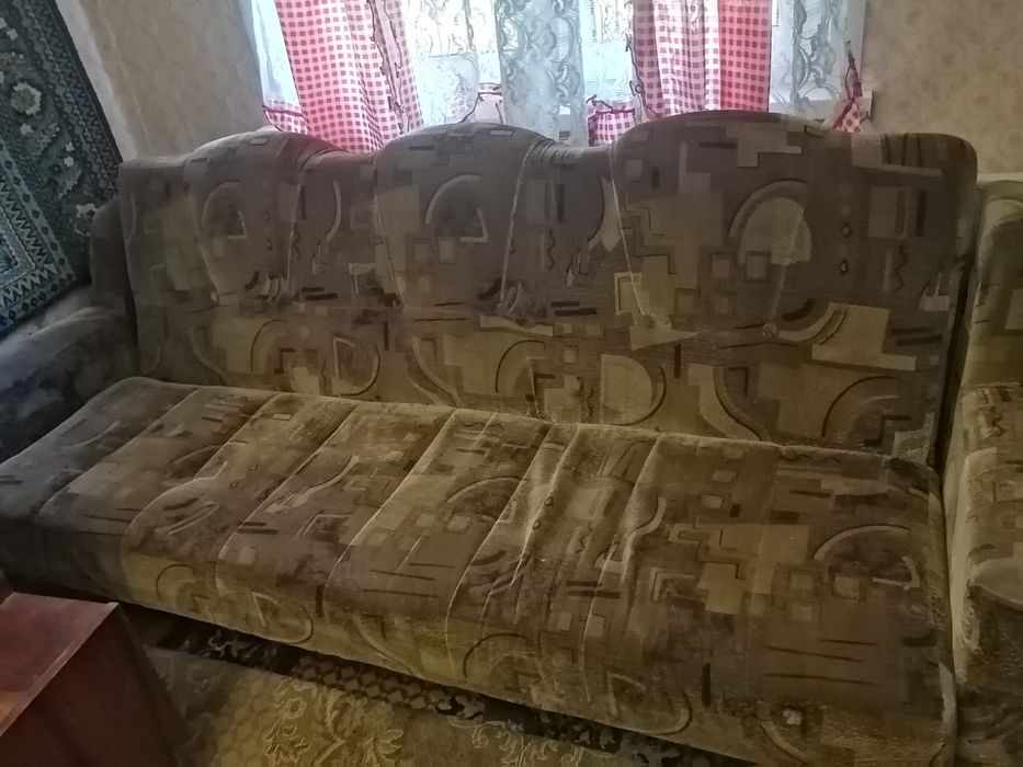 Продам диван в хорошем состоянии