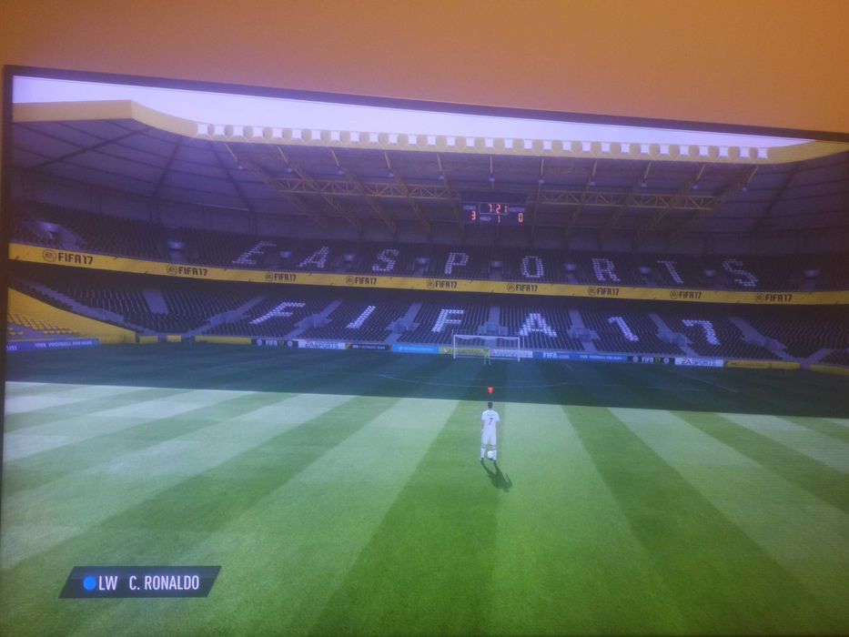 PS4 500gb с 2 игри