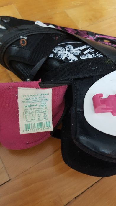 Role OXELO, fete, marime reglabilă 30-32.
Stare foarte bună, fară nici