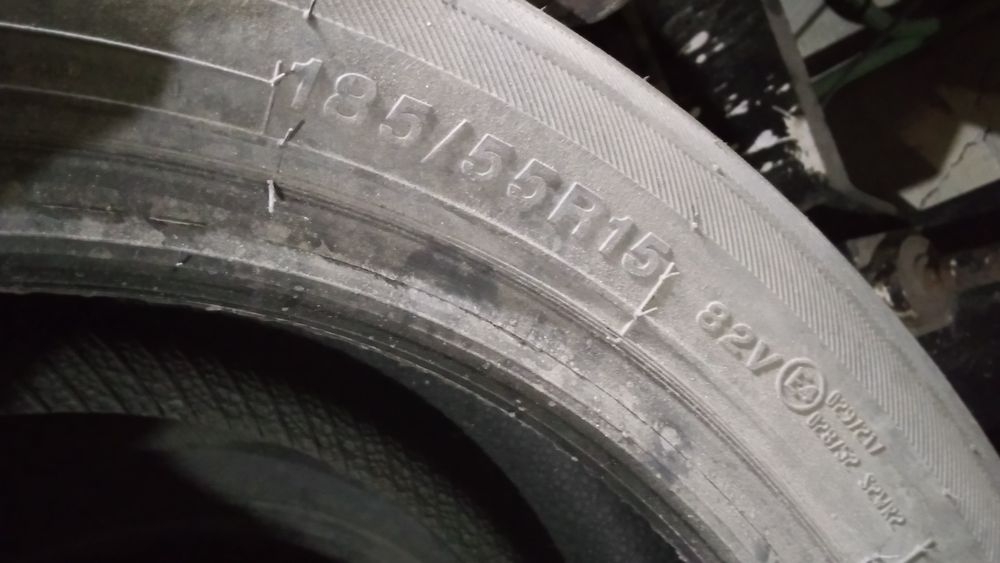 Продам покрышки легковой автомобиль