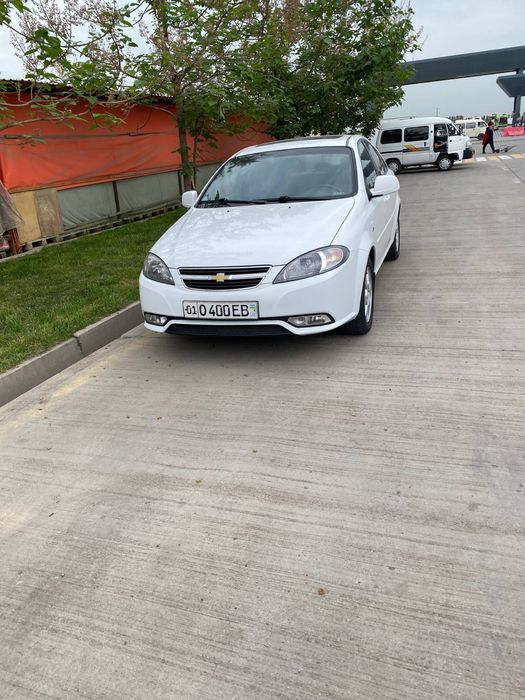 Chevrolet Lacetti (Gentra) WHITE 2021