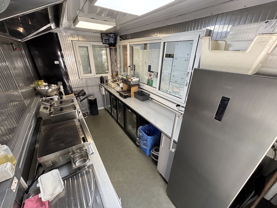 Vand/Schimb Container Fast Food Utilat Complet