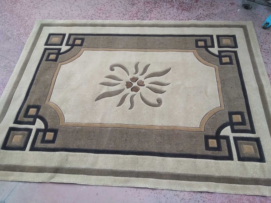 Килим тип Персийски