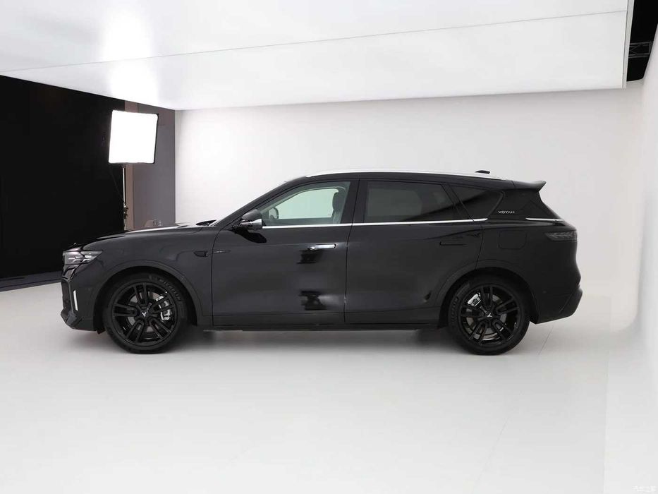 Voyah free hybrid 318km RWD 2025yil 0 probeg